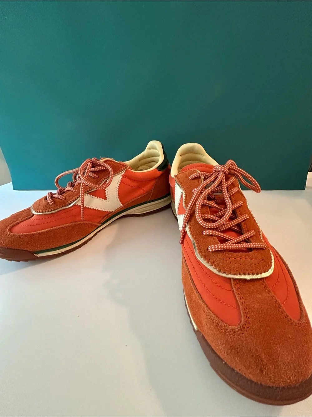 Victoria Saturno Retro Athleisure Trainers-size 39-Spain